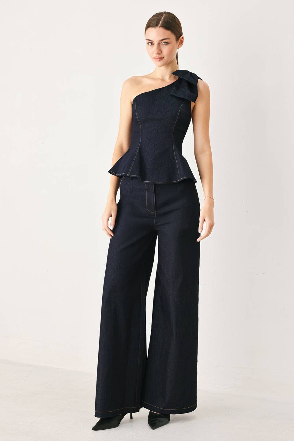A denim pant