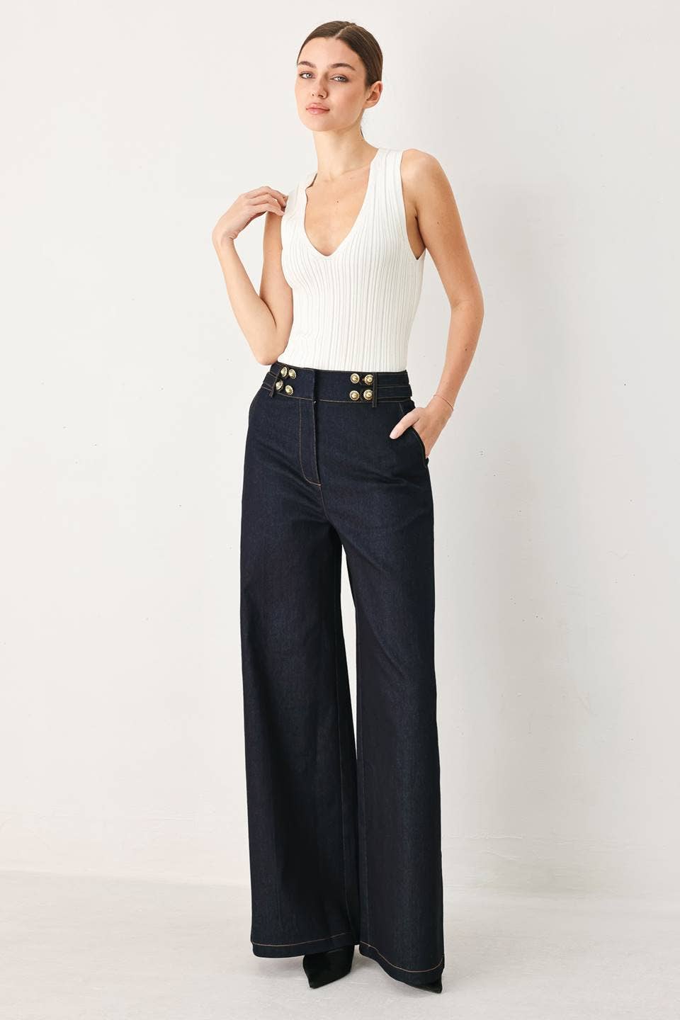 A denim pant