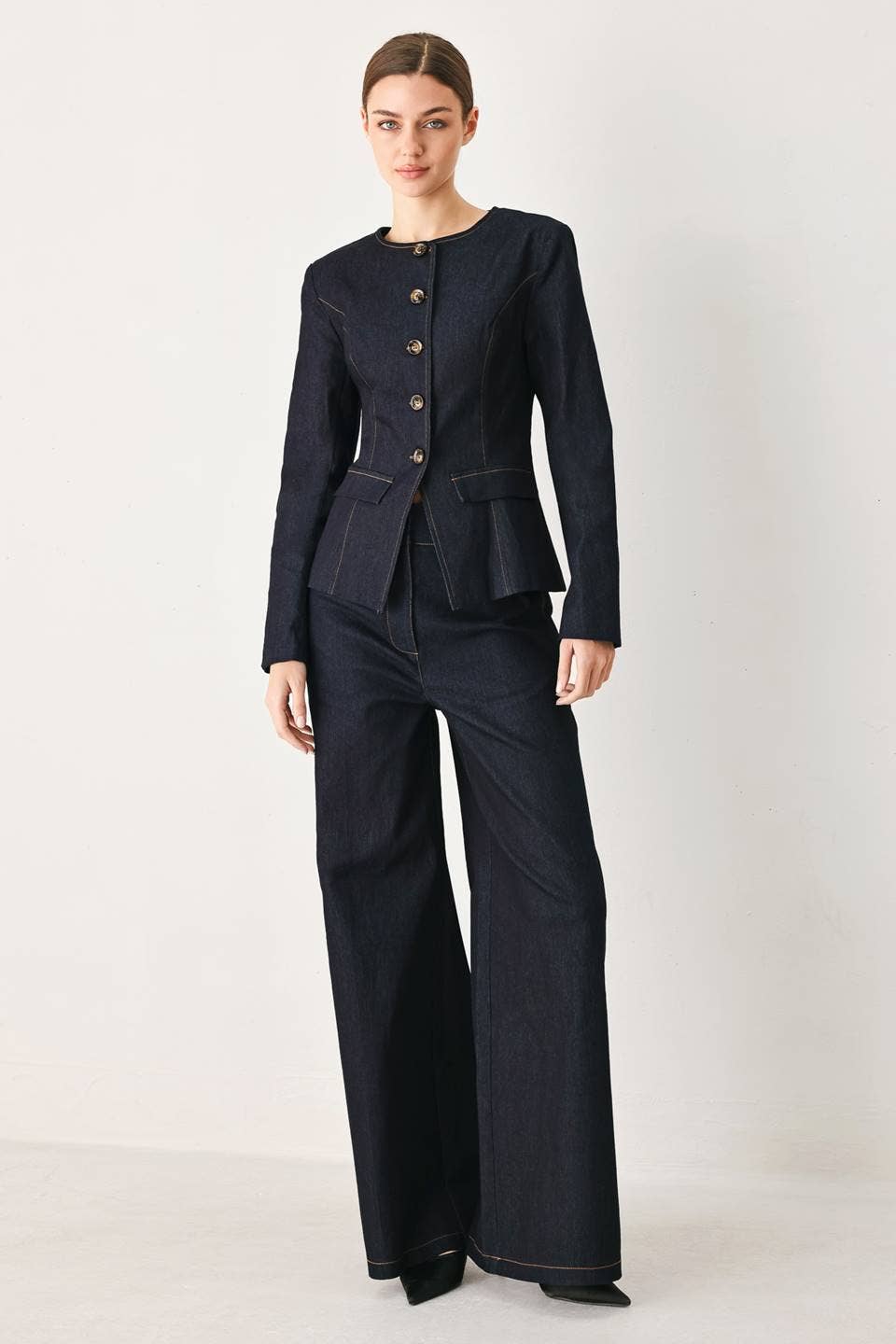 A denim pant