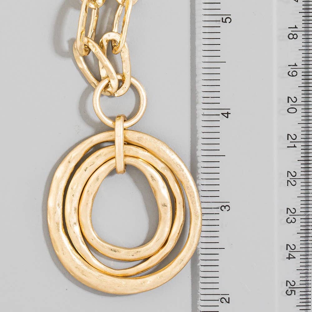 Chunky Oval Link Hammered Multi-Ring Pendant Necklace