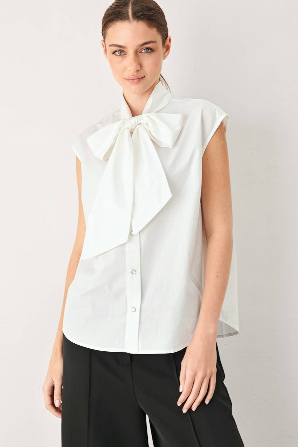 White Cotton Sleeveless Blouse with Bow